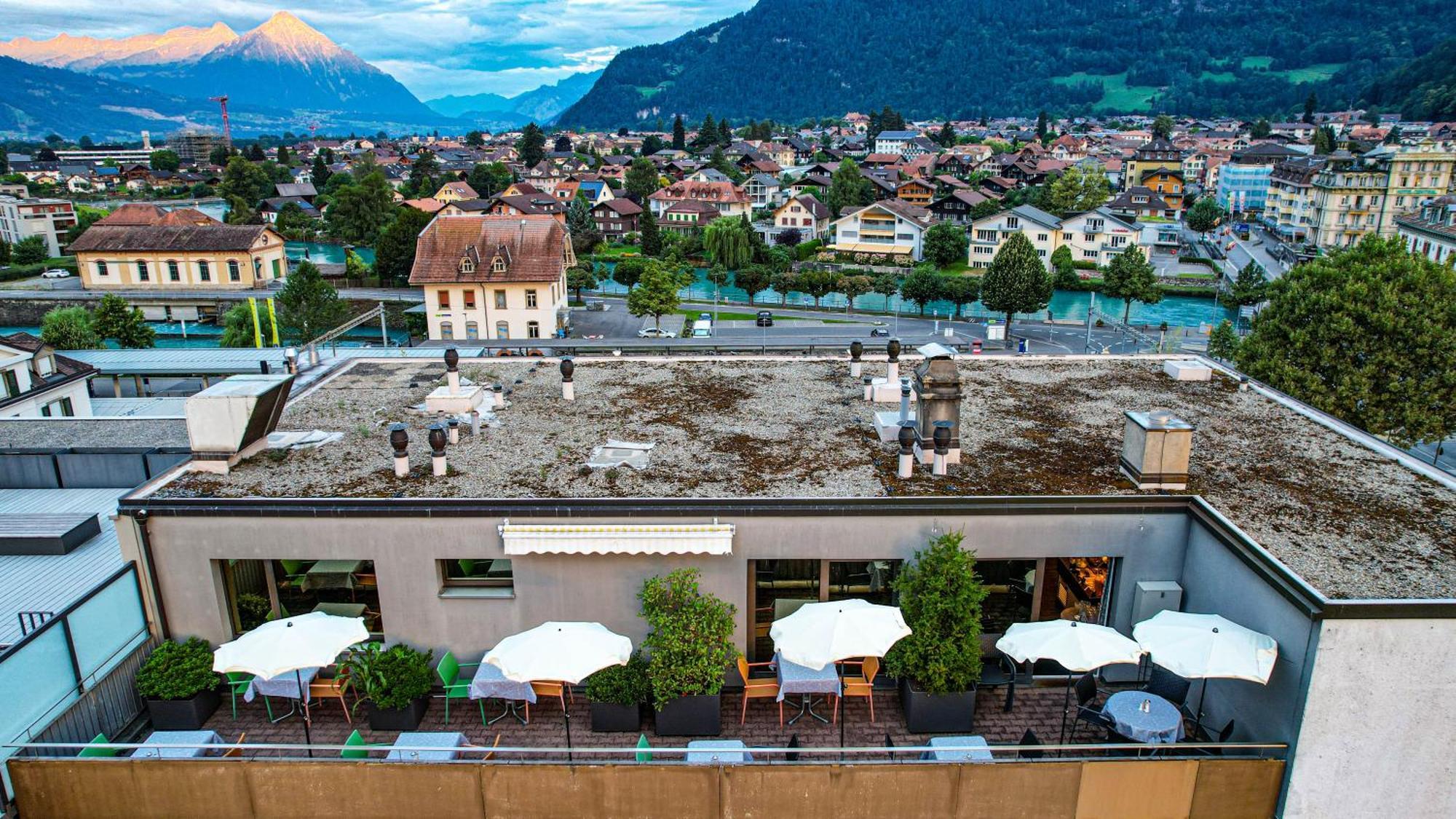 Hotel Merkur - West Station Interlaken Exterior foto