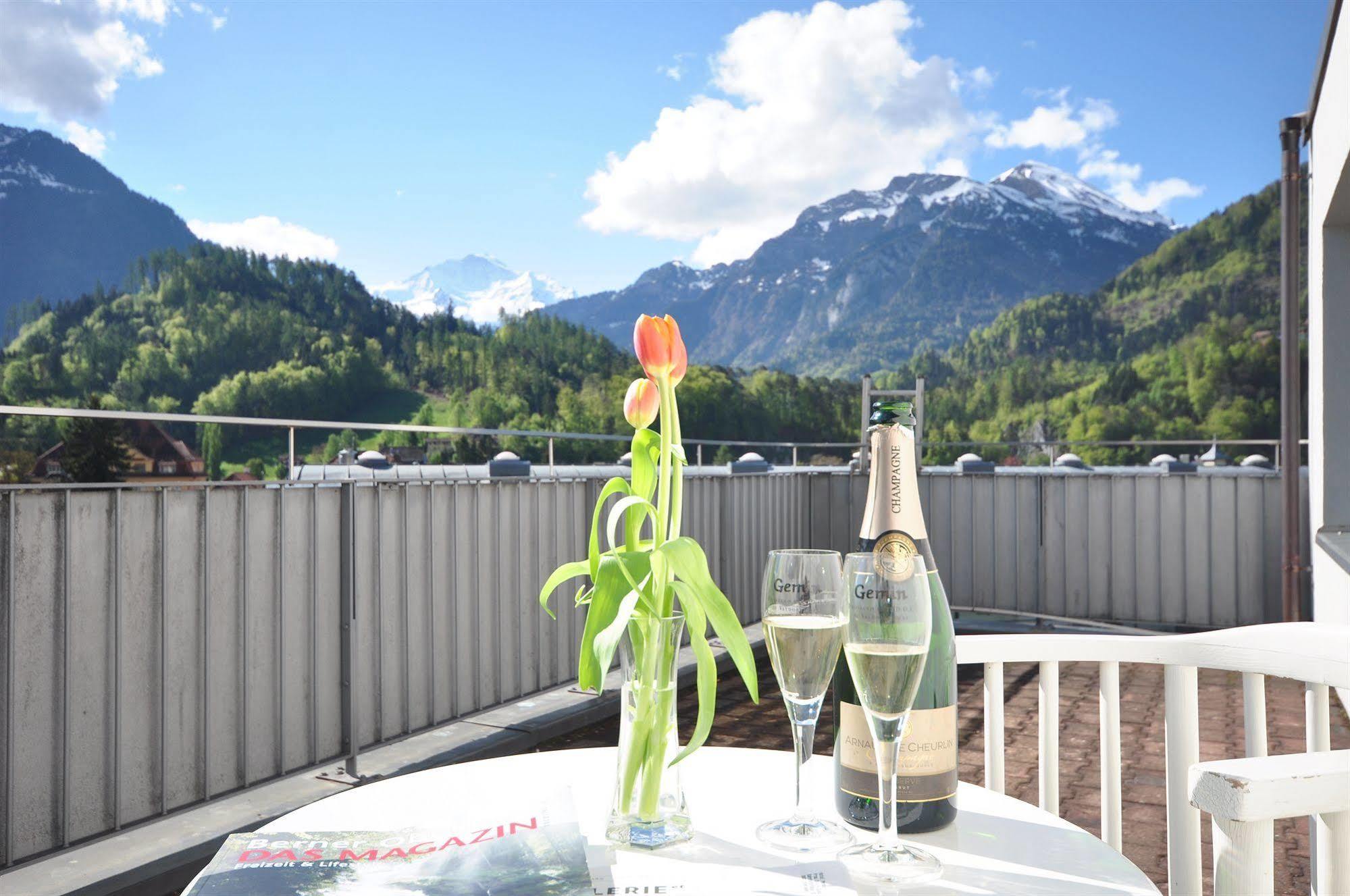 Hotel Merkur - West Station Interlaken Exterior foto